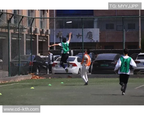 武汉飞盘队战术创新引发热议助力球队崛起与发展 武汉飞盘队战术创新引发热议助力球队崛起与发展