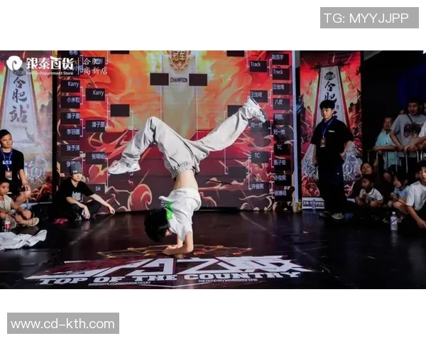 深圳街舞队在全国街舞比赛中荣获第七名展现实力与风采 深圳街舞队在全国街舞比赛中荣获第七名展现实力与风采