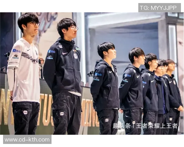 王者荣耀战队FPX的团队配合与战术分析探讨