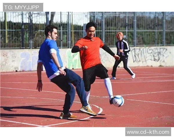 张智霖与足球明星的关系揭秘他在球场上的真实身份与成就